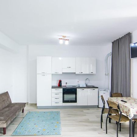 Fendi Apartment นาโวดาริ ภายนอก รูปภาพ